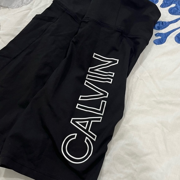Calvin Klein biker shorts - Picture 2 of 4